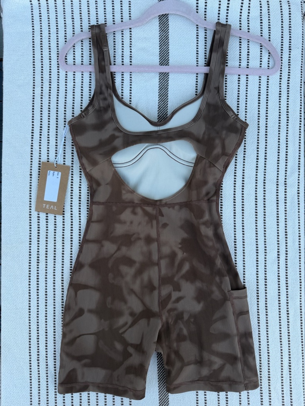 🌺ACTIVE BY TEAL
Aura Jumpsuit in Brown Shibori (S) - Picture 2 of 10